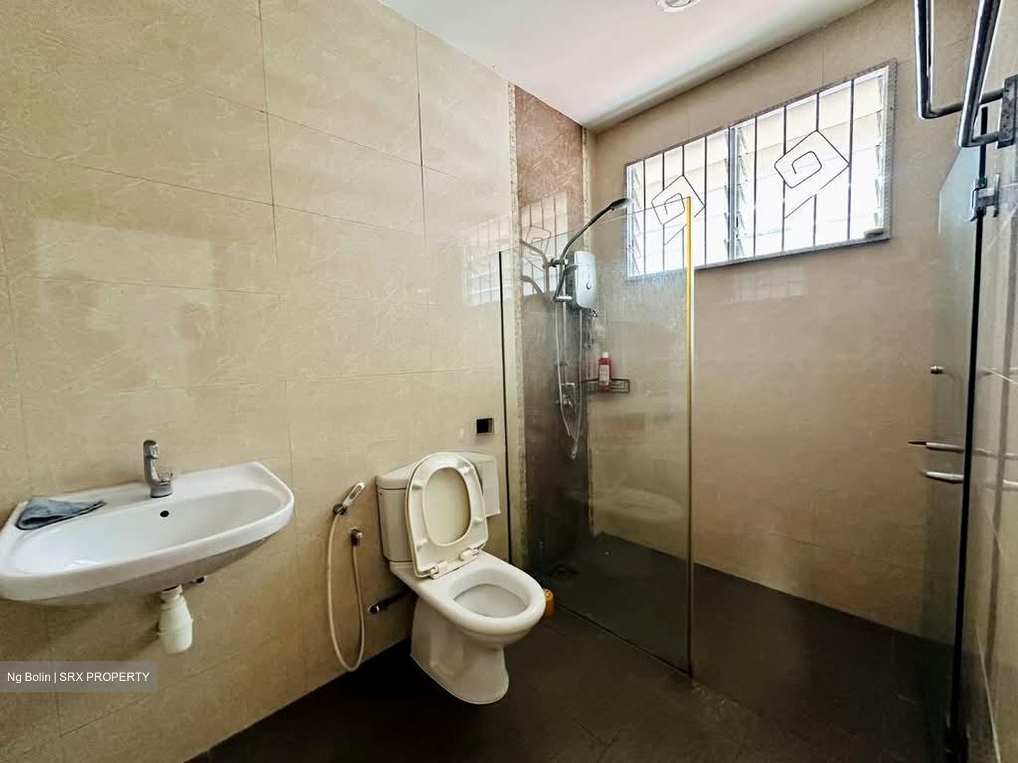 Sennett Estate (D13), Terrace #547290321